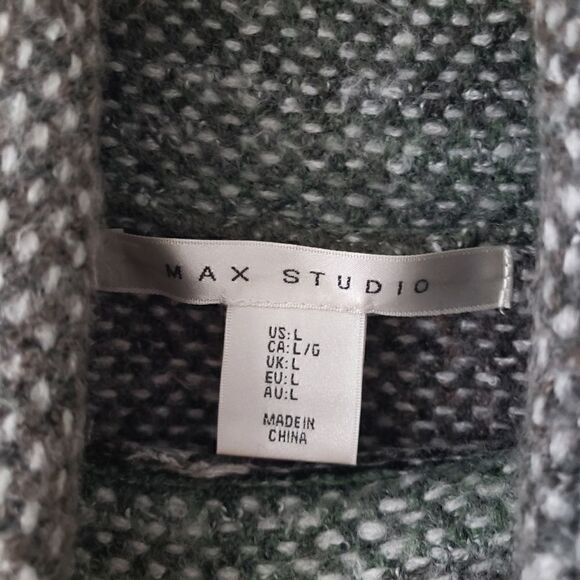Max Studio Green Knit Turtleneck Sweater L - Picture 3 of 5